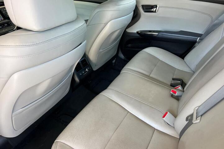 2013 Toyota Avalon Hybrid Limited Roseville CA