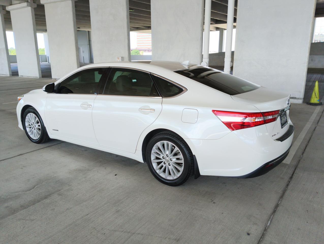 2013 Toyota Avalon Hybrid Limited