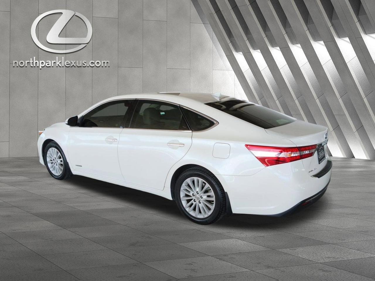 2013 Toyota Avalon Hybrid Limited