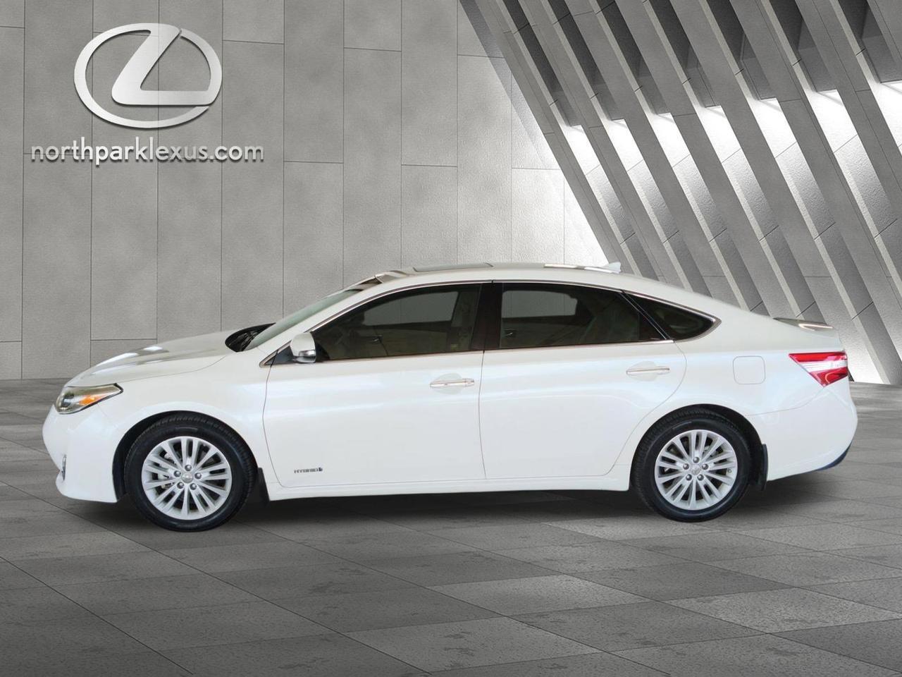 2013 Toyota Avalon Hybrid Limited