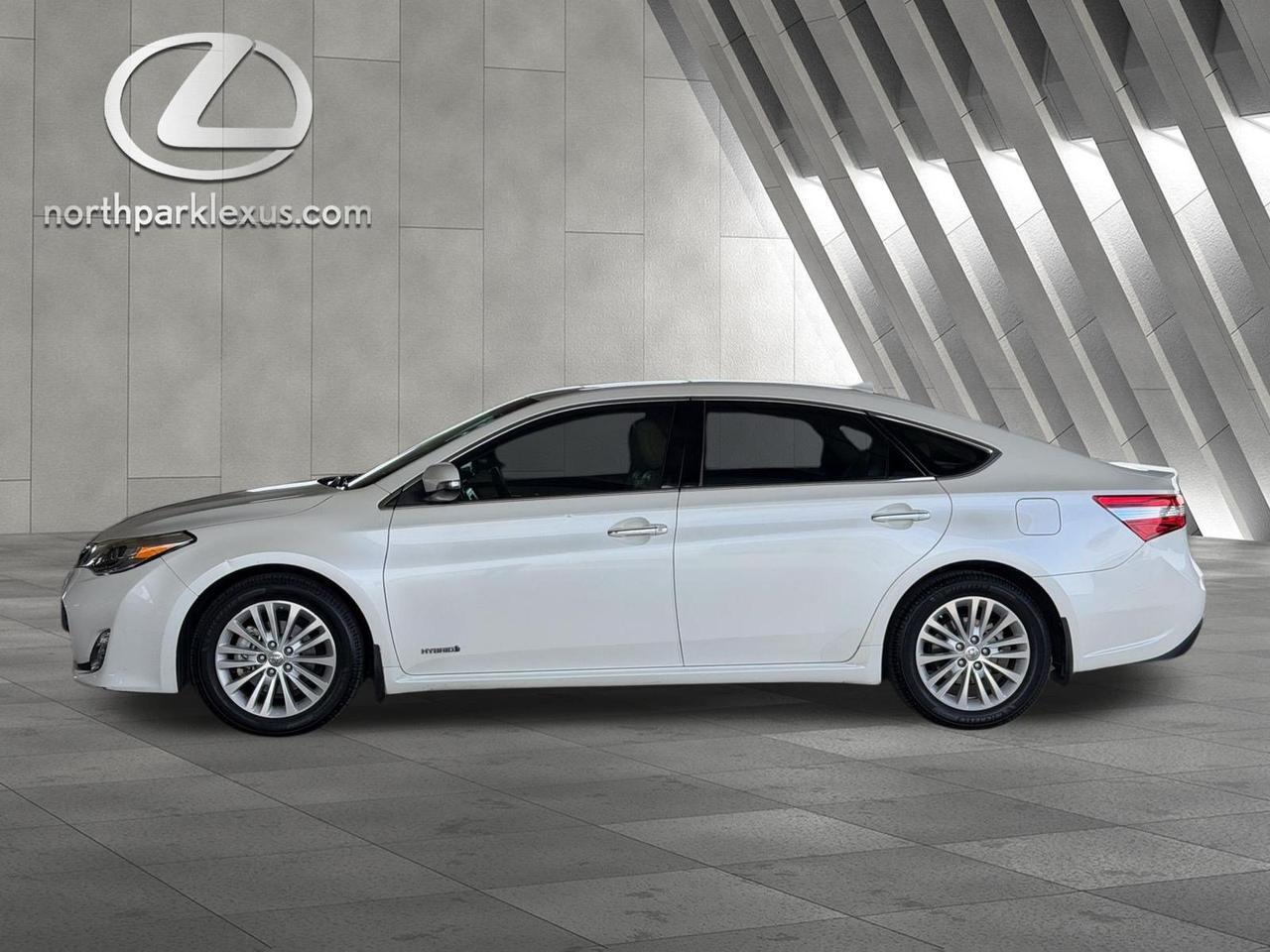 2013 Toyota Avalon Hybrid Limited