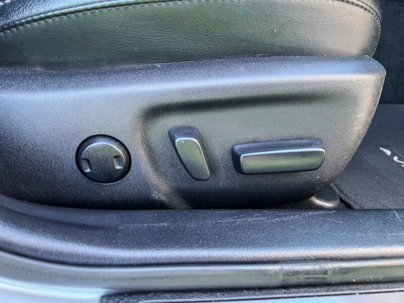 2013 Toyota Avalon Hybrid Limited Wilmington NC