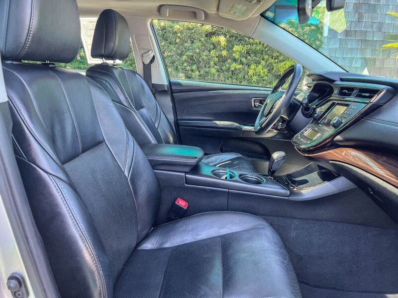 2013 Toyota Avalon Hybrid Limited Wilmington NC