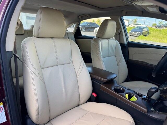 2013 Toyota Avalon Hybrid XLE Touring Whitehall PA
