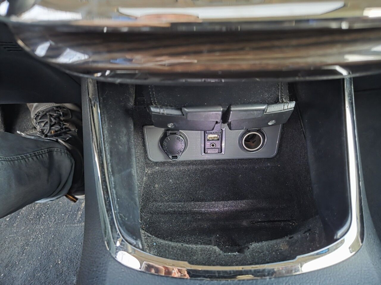 2013 Toyota Avalon XLE Charlton MA