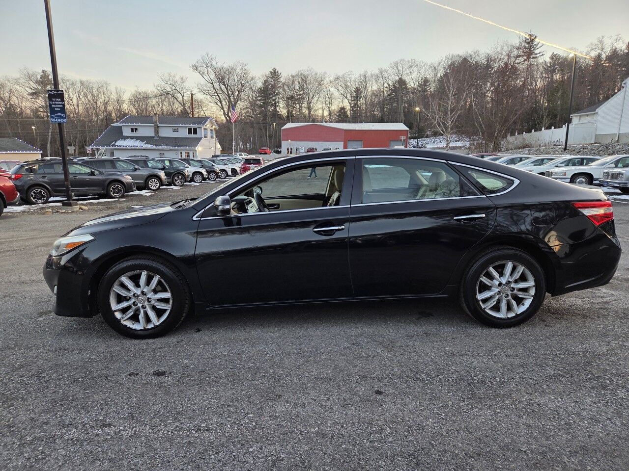2013 Toyota Avalon XLE Charlton MA
