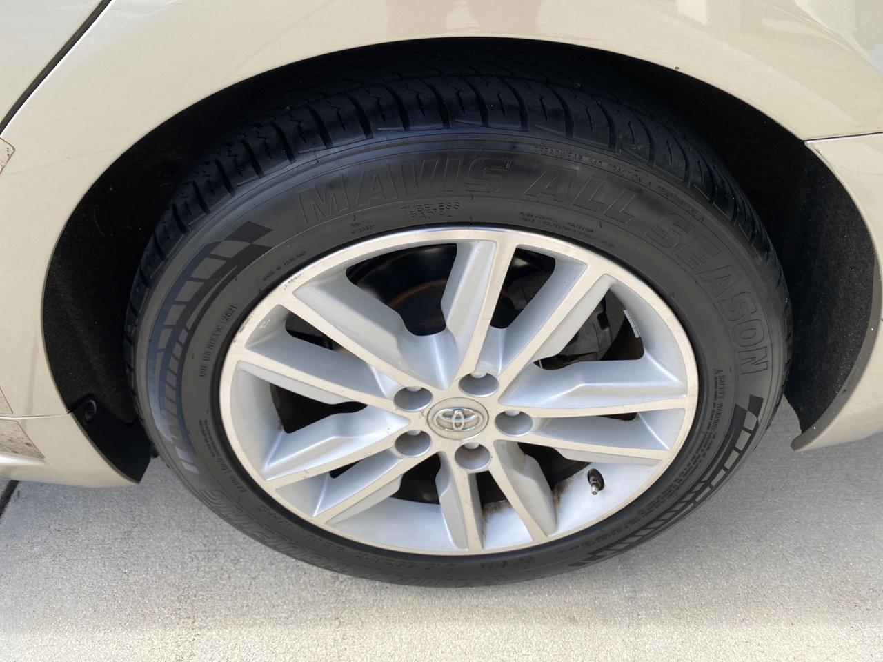 2013 Toyota Avalon XLE Premium LOW MILES 56,196 Pompano Beach FL