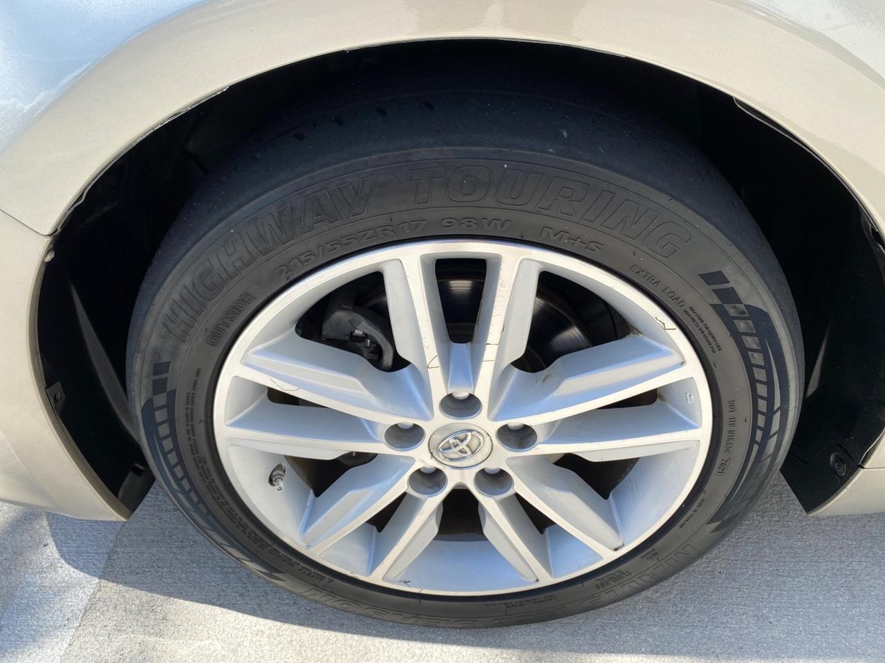 2013 Toyota Avalon XLE Premium LOW MILES 56,196 Pompano Beach FL