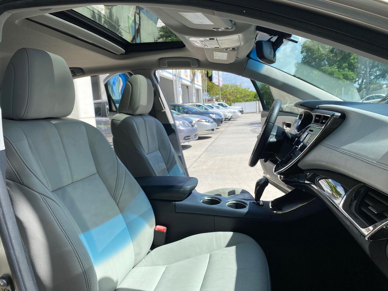 2013 Toyota Avalon XLE Premium LOW MILES 56,196 Pompano Beach FL