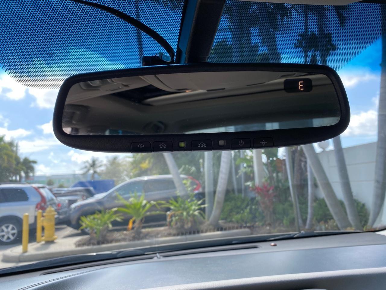 2013 Toyota Avalon XLE Premium LOW MILES 56,196 Pompano Beach FL