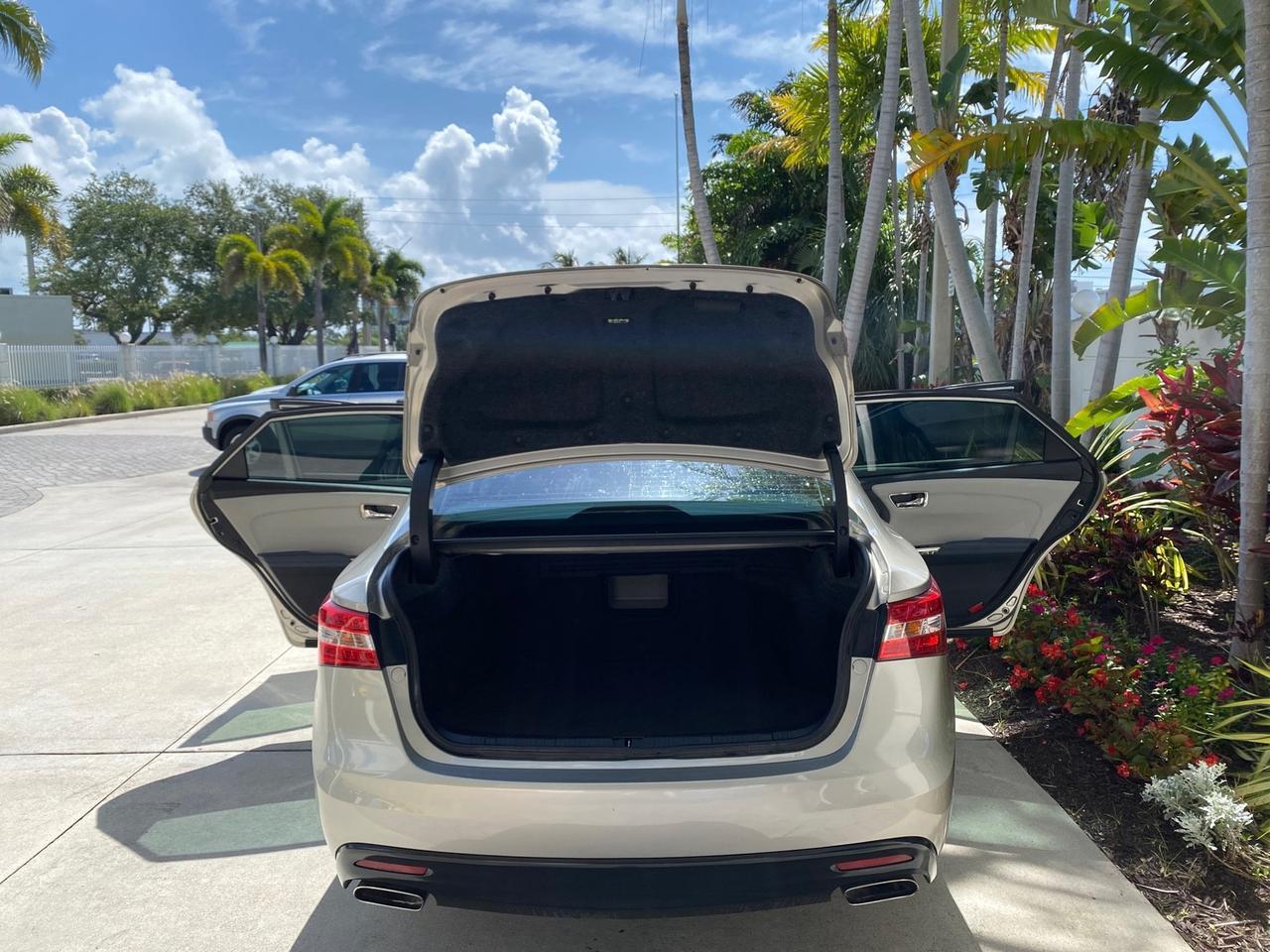 2013 Toyota Avalon XLE Premium LOW MILES 56,196 Pompano Beach FL