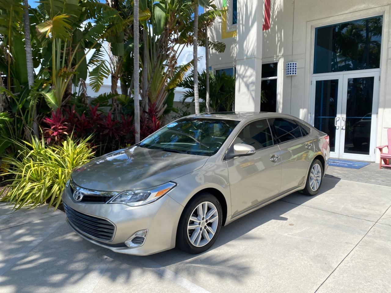 2013 Toyota Avalon XLE Premium LOW MILES 56,196 Pompano Beach FL