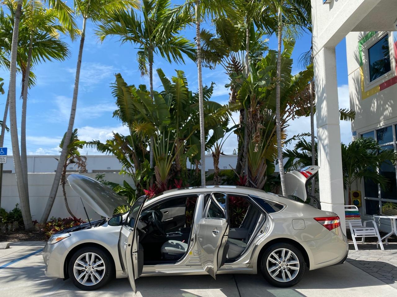 2013 Toyota Avalon XLE Premium LOW MILES 56,196 Pompano Beach FL