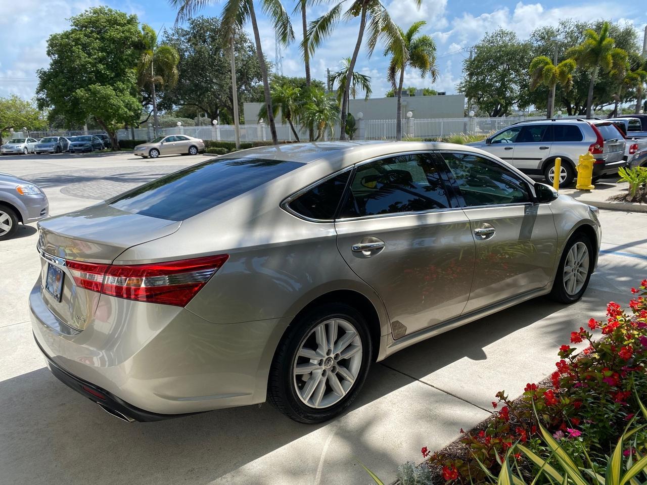 2013 Toyota Avalon XLE Premium LOW MILES 56,196 Pompano Beach FL