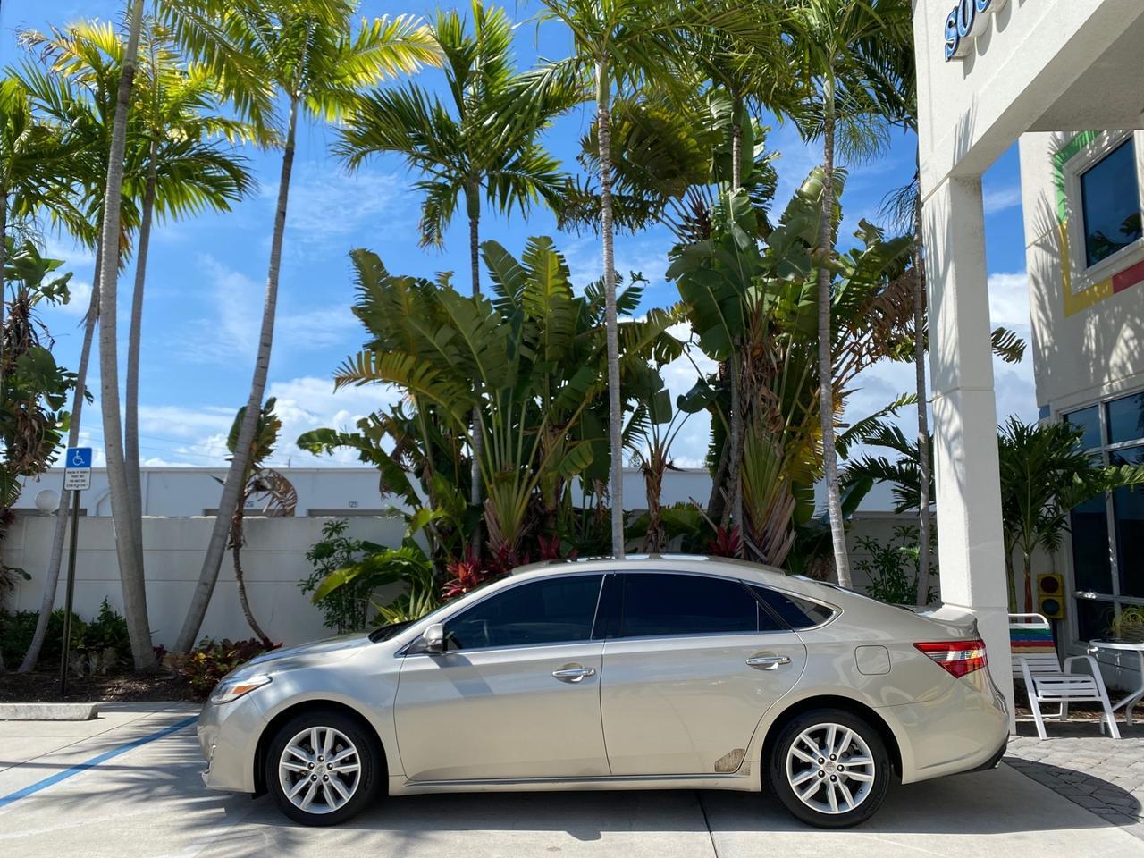 2013 Toyota Avalon XLE Premium LOW MILES 56,196 Pompano Beach FL