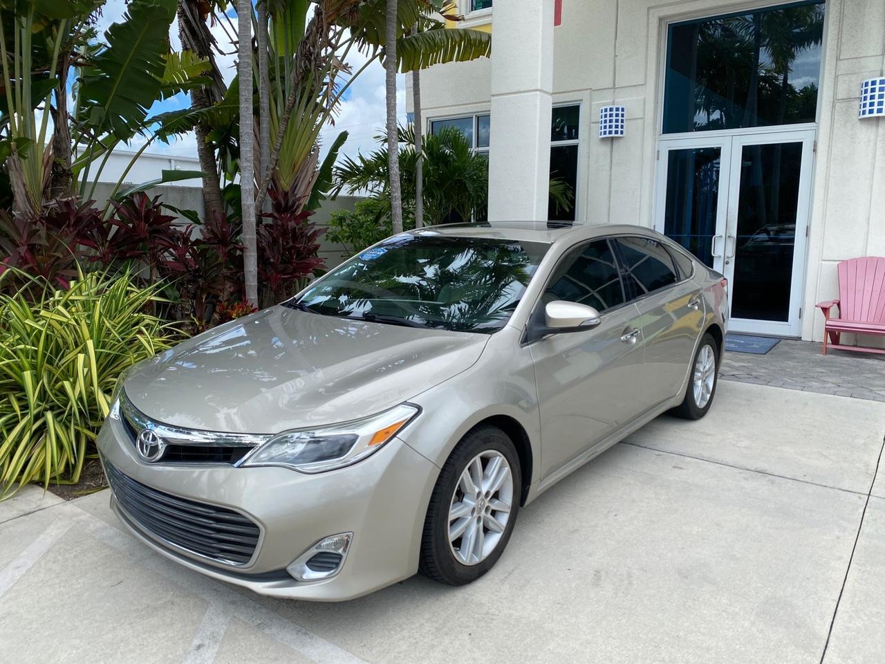 2013 Toyota Avalon XLE Premium LOW MILES 56,196 Pompano Beach FL