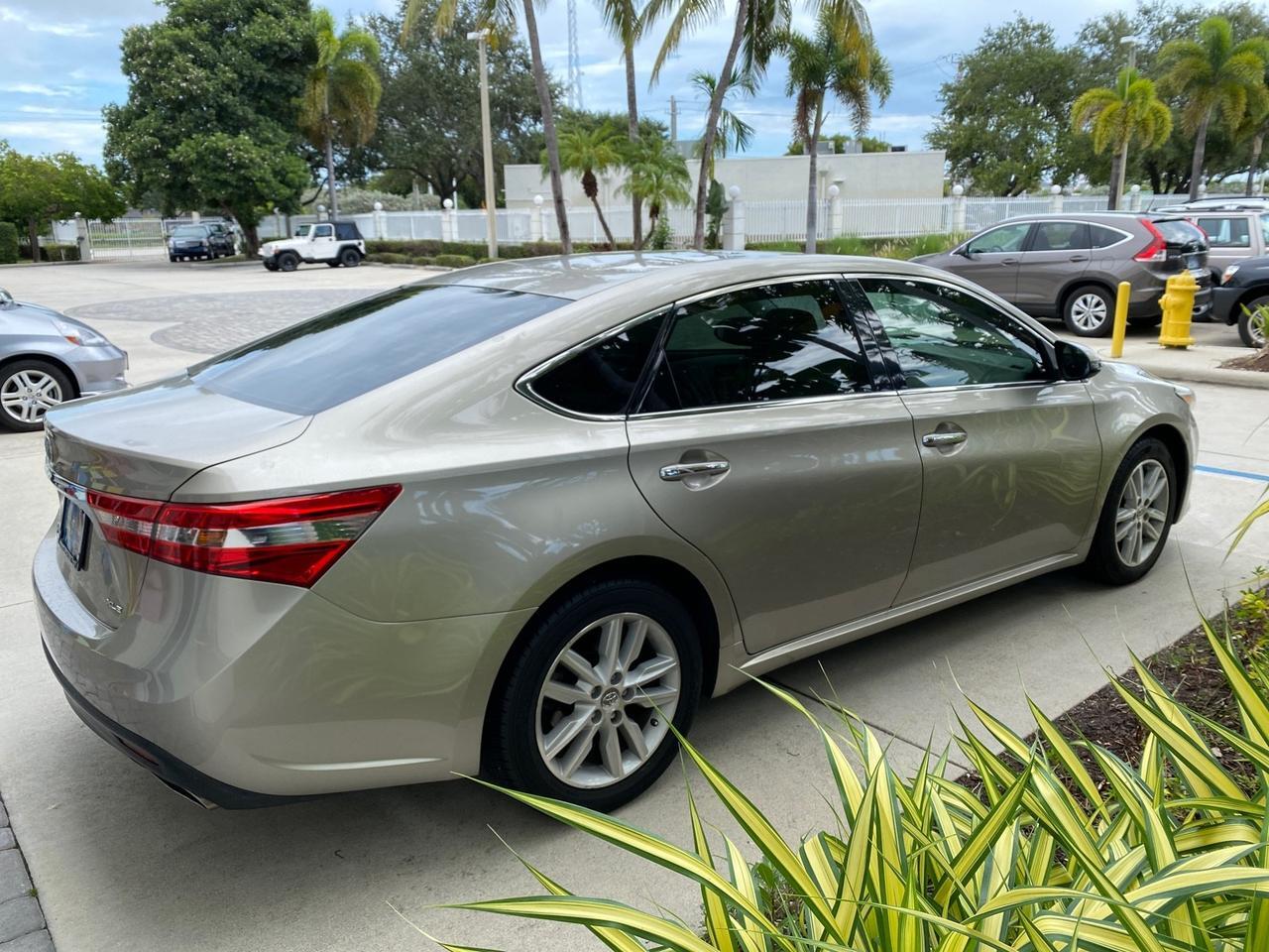 2013 Toyota Avalon XLE Premium LOW MILES 56,196 Pompano Beach FL