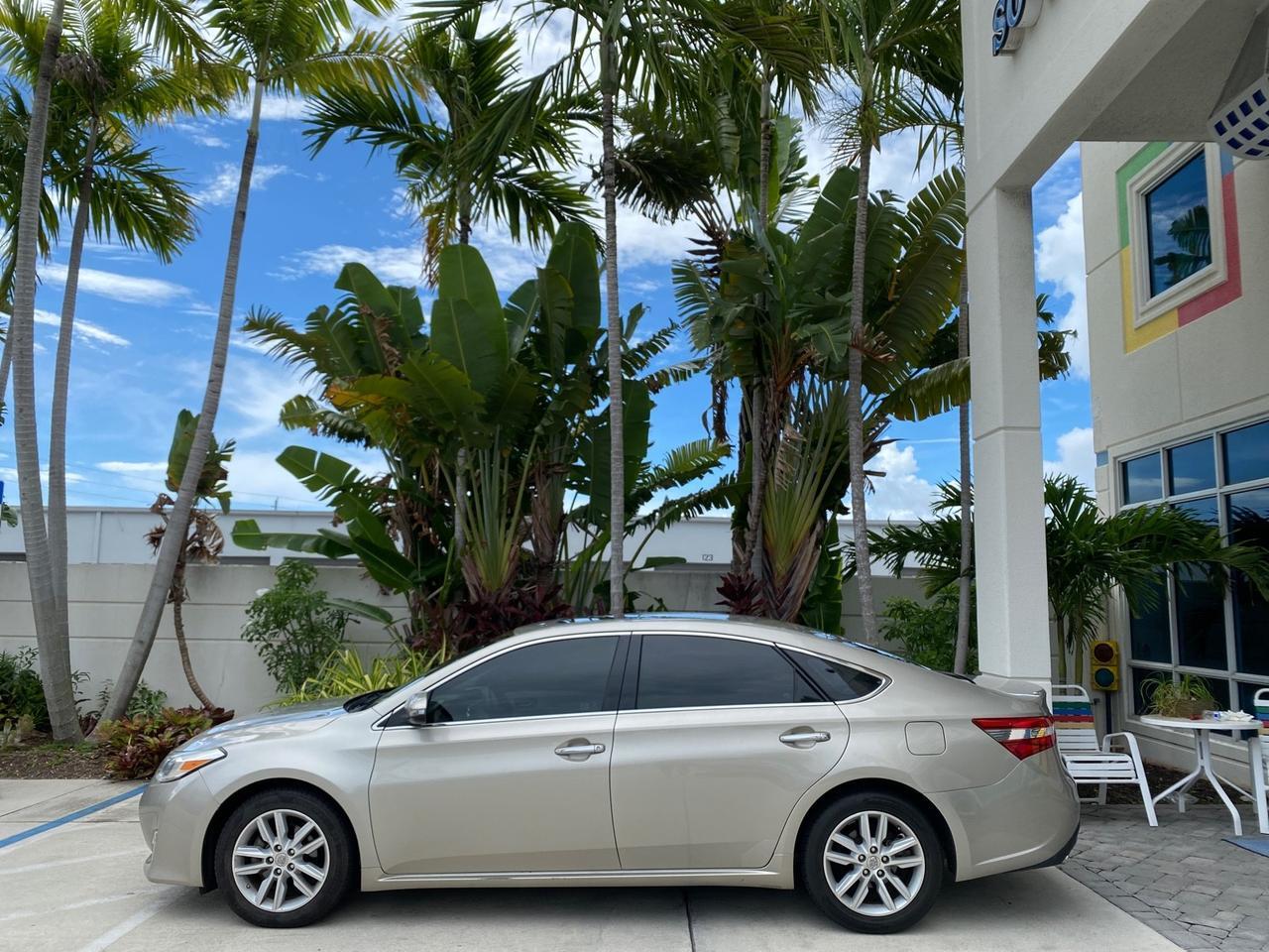 2013 Toyota Avalon XLE Premium LOW MILES 56,196 Pompano Beach FL