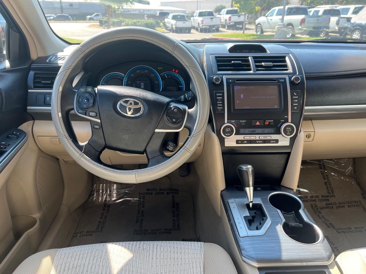 2013 Toyota Camry Hybrid LE Austin TX