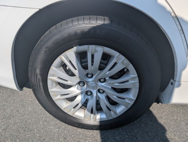 2013 Toyota Camry Hybrid LE Charlotte NC