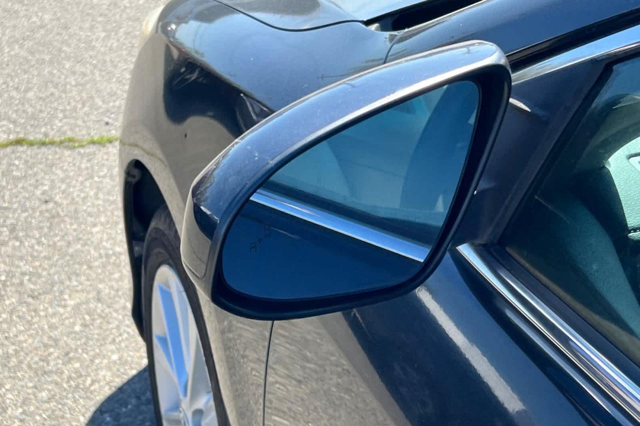 2013 Toyota Camry Hybrid LE Roseville CA