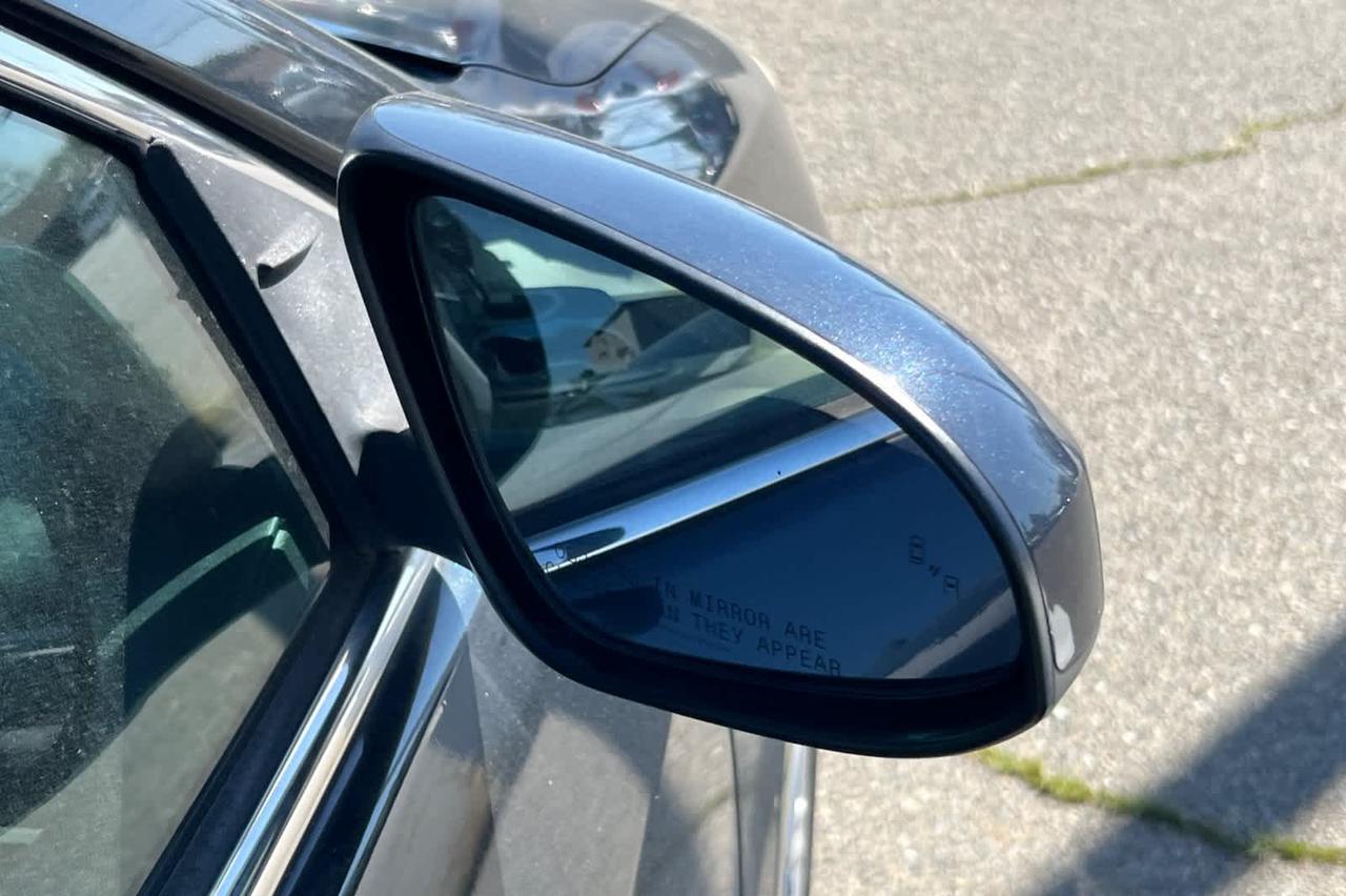 2013 Toyota Camry Hybrid LE Roseville CA