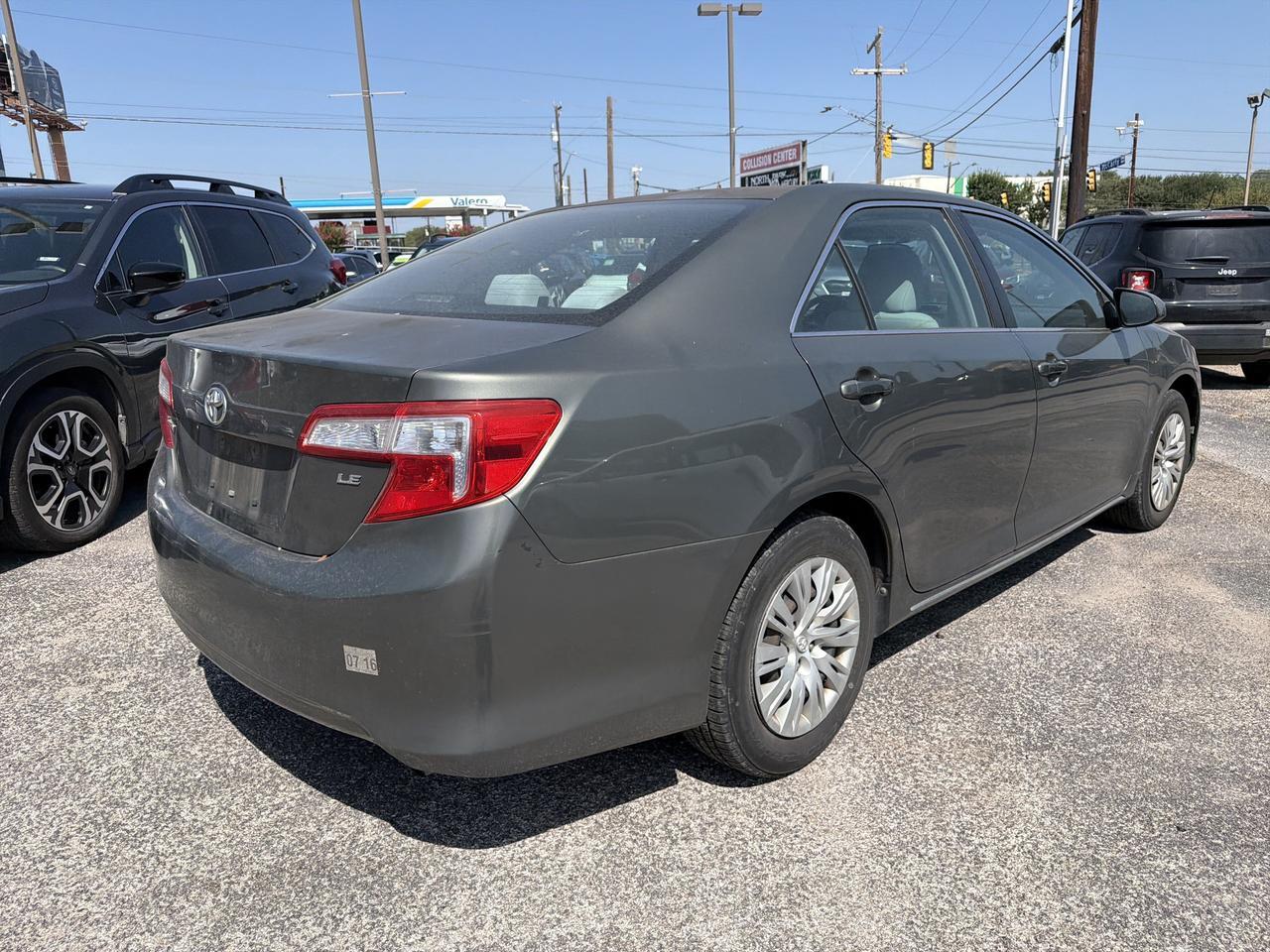 2013 Toyota Camry LE