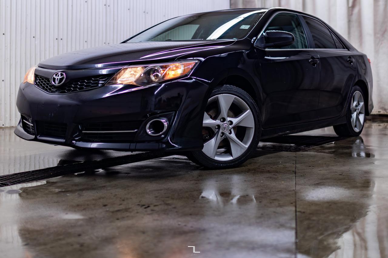 2013 Toyota Camry SE Leather Roof Nav BCam Red Deer AB