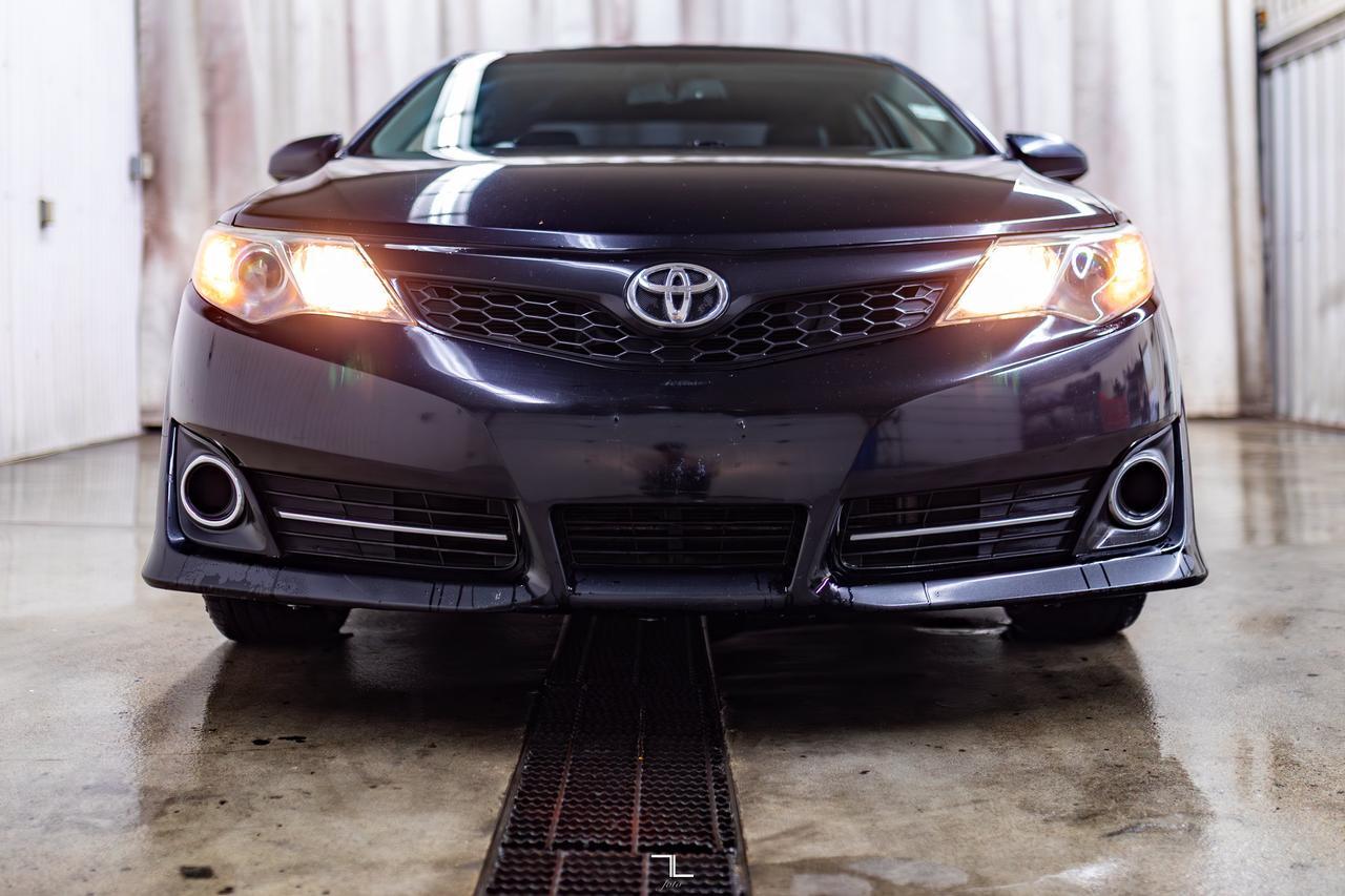 2013 Toyota Camry SE Leather Roof Nav BCam Red Deer AB