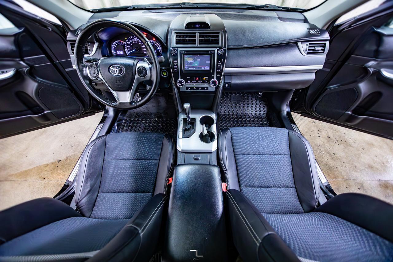 2013 Toyota Camry SE Leather Roof Nav BCam Red Deer AB
