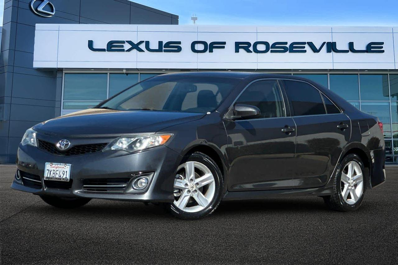 2013 Toyota Camry SE