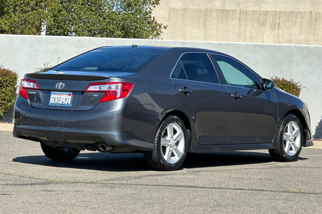 2013 Toyota Camry SE