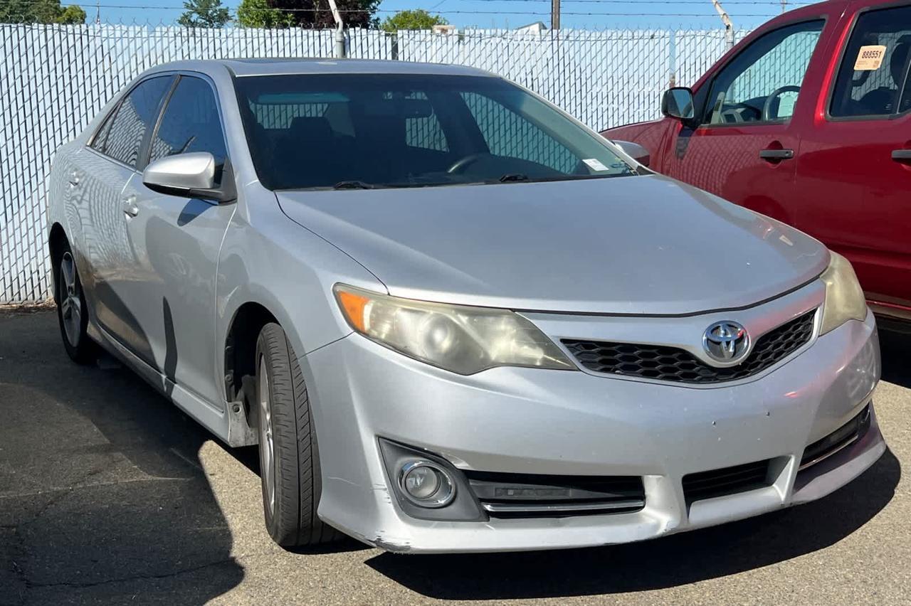 2013 Toyota Camry SE
