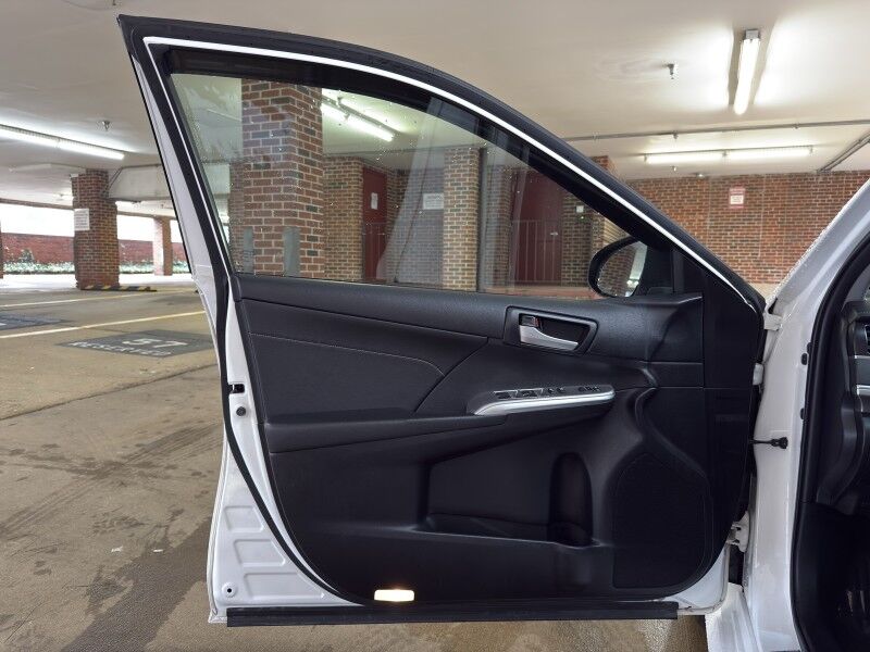 2013 Toyota Camry SE V6 Arlington VA