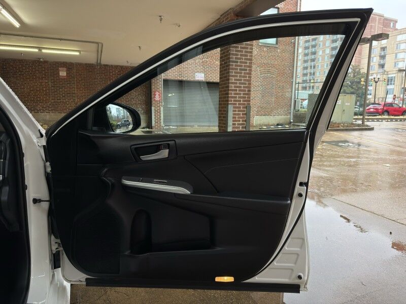 2013 Toyota Camry SE V6 Arlington VA