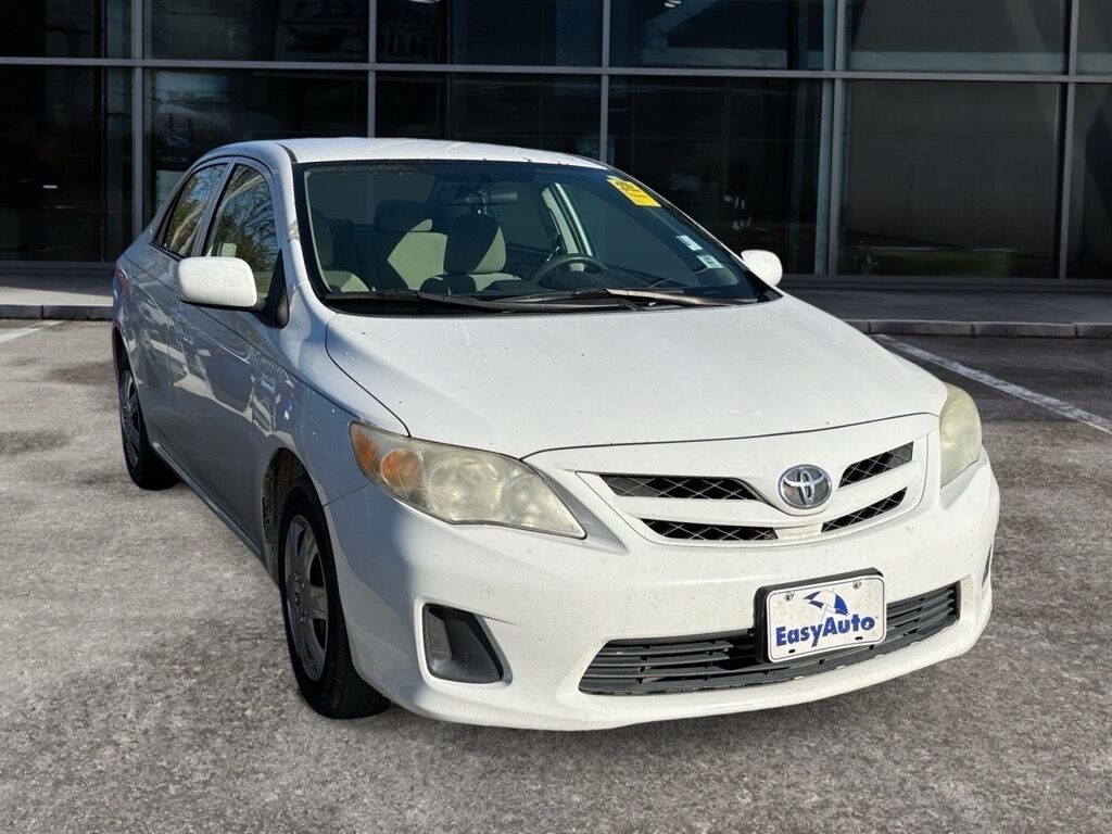 2013 Toyota Corolla L photo 3