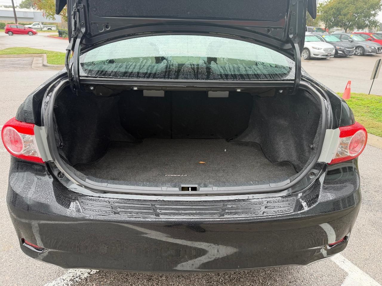 2013 Toyota Corolla LE 4-Speed AT Austin TX