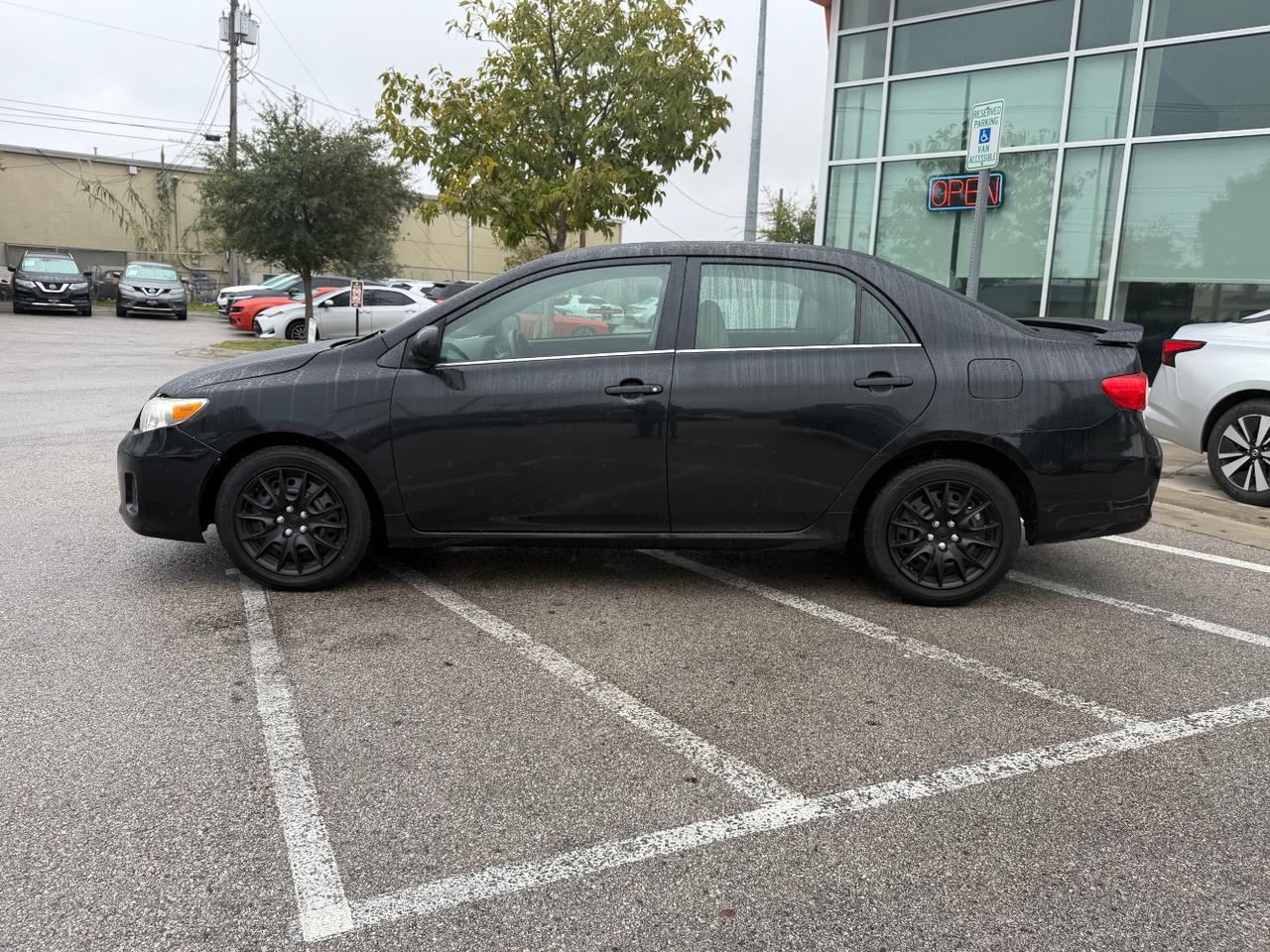 2013 Toyota Corolla LE 4-Speed AT Austin TX