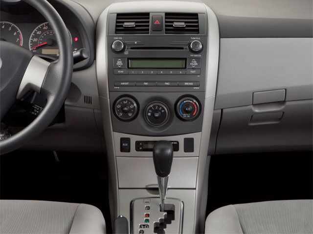 2013 Toyota Corolla LE Hurst TX