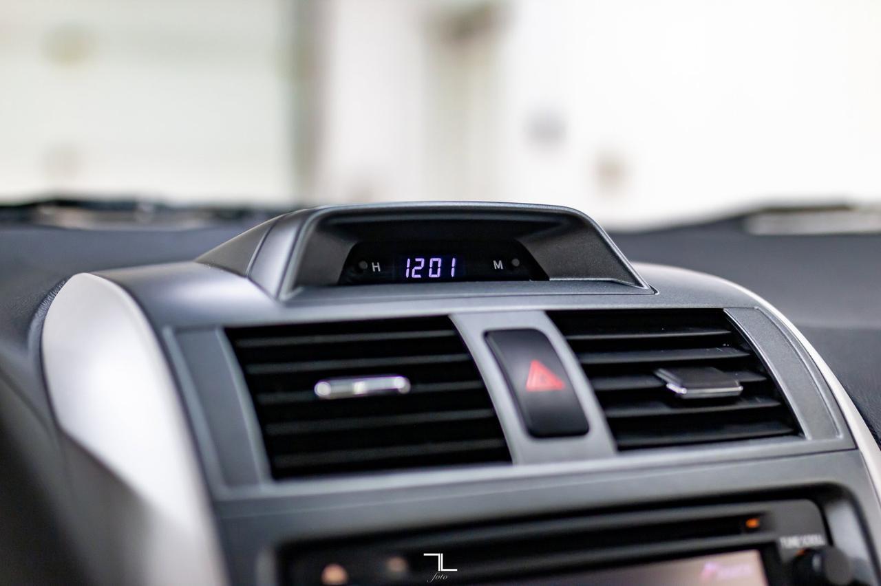 2013 Toyota Corolla LE Sedan Roof HSeats Red Deer AB