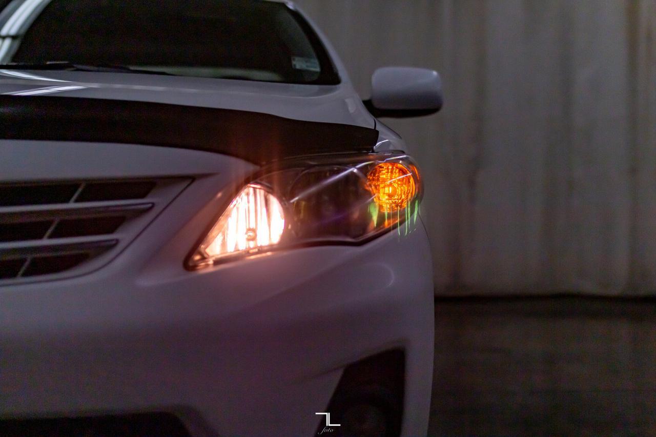 2013 Toyota Corolla LE Sedan Roof HSeats Red Deer AB