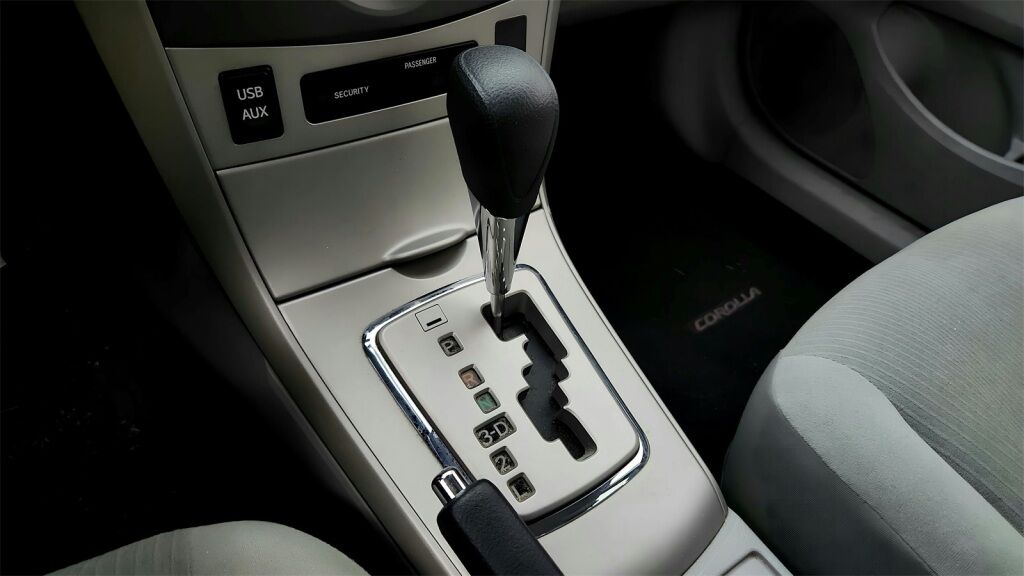 2013 Toyota Corolla LE Laurel MD