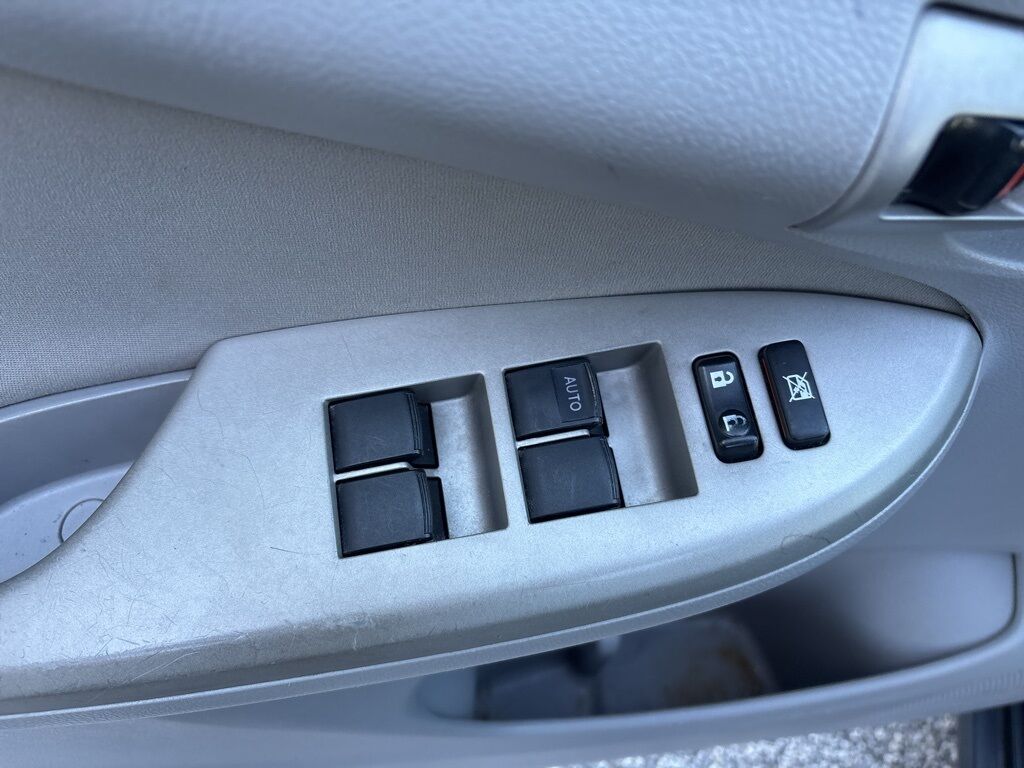 2013 Toyota Corolla LE Cockeysville MD