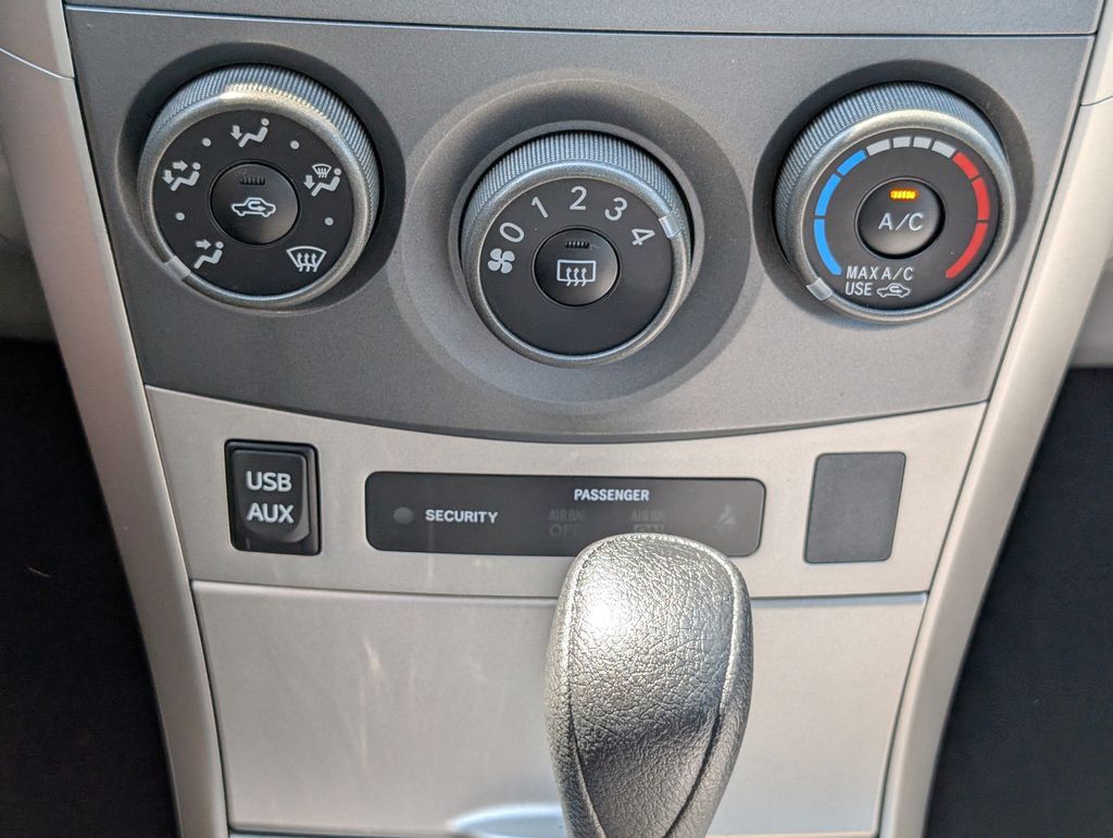 2013 Toyota Corolla LE Cockeysville MD