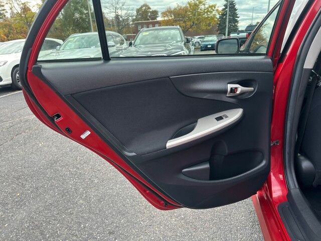 2013 Toyota Corolla S Worcester MA 2013 Toyota Corolla S Worcester MA