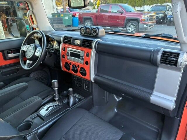2013 Toyota FJ Cruiser Whitehall PA