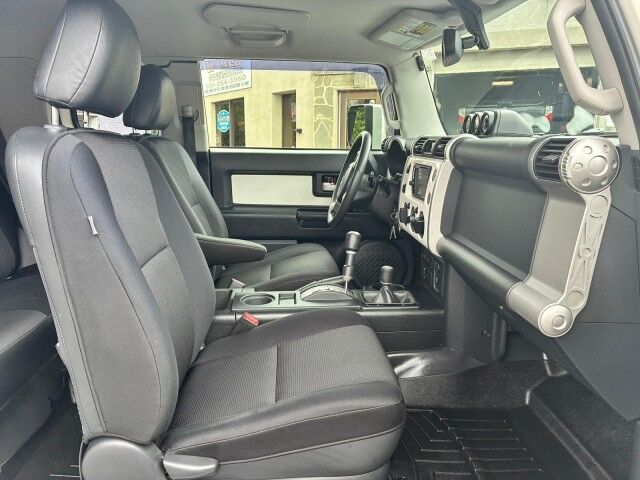 2013 Toyota FJ Cruiser Whitehall PA