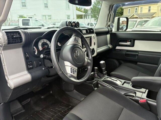2013 Toyota FJ Cruiser Whitehall PA