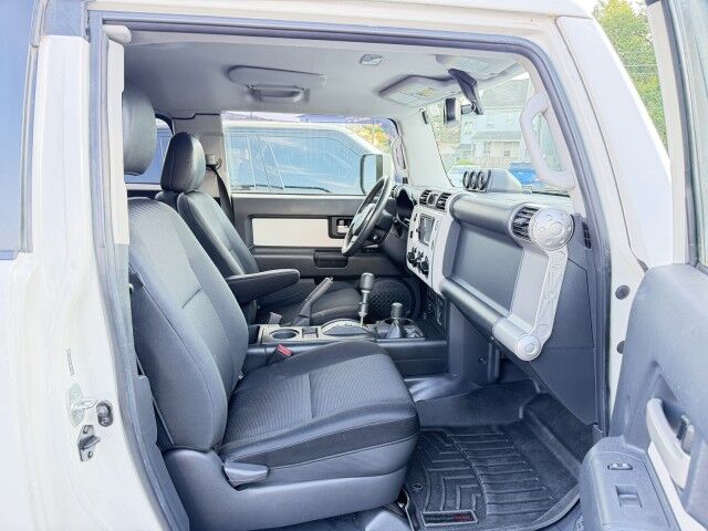 2013 Toyota FJ Cruiser Whitehall PA
