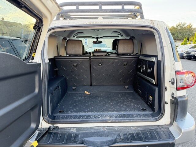 2013 Toyota FJ Cruiser Whitehall PA